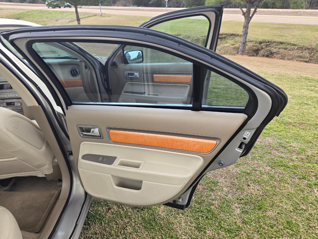 Lincoln MKZ FWD 2009