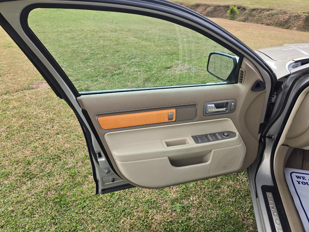 Lincoln MKZ FWD 2009