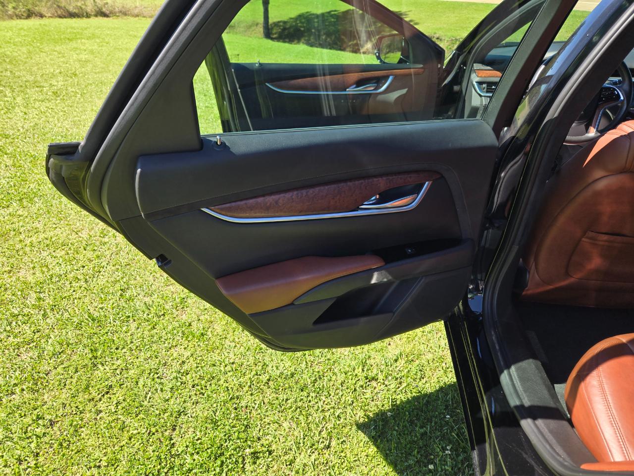 Cadillac XTS Luxury FWD 2016