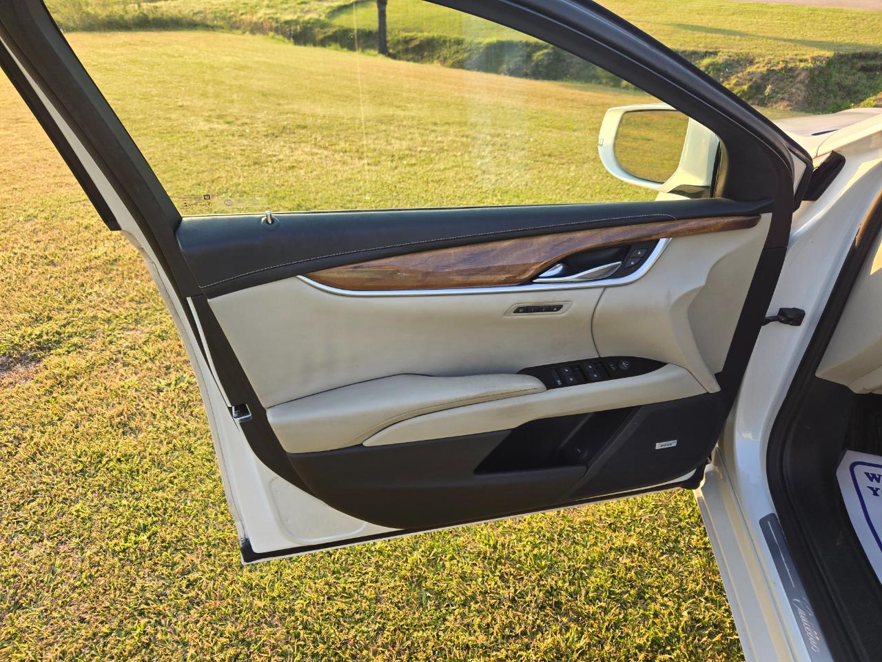 Cadillac XTS Luxury FWD 2019