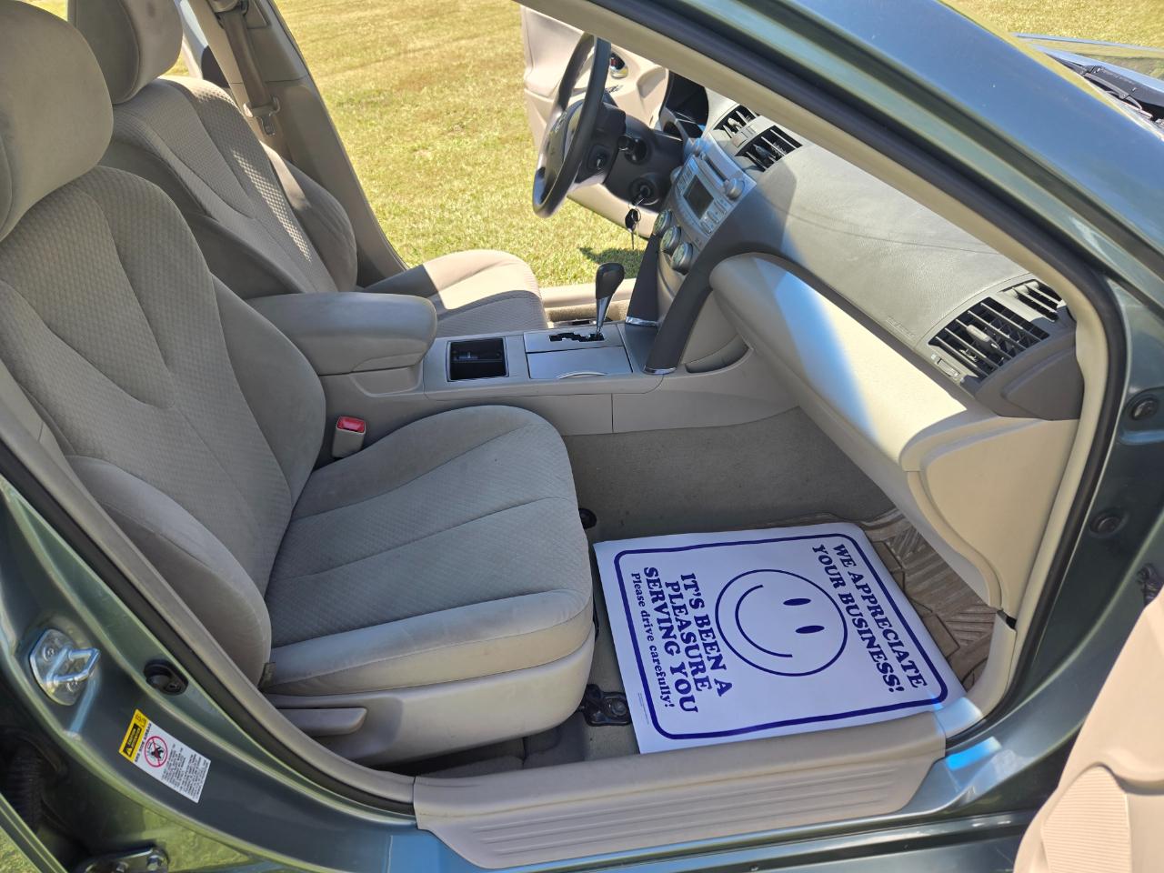 Toyota Camry LE 2009