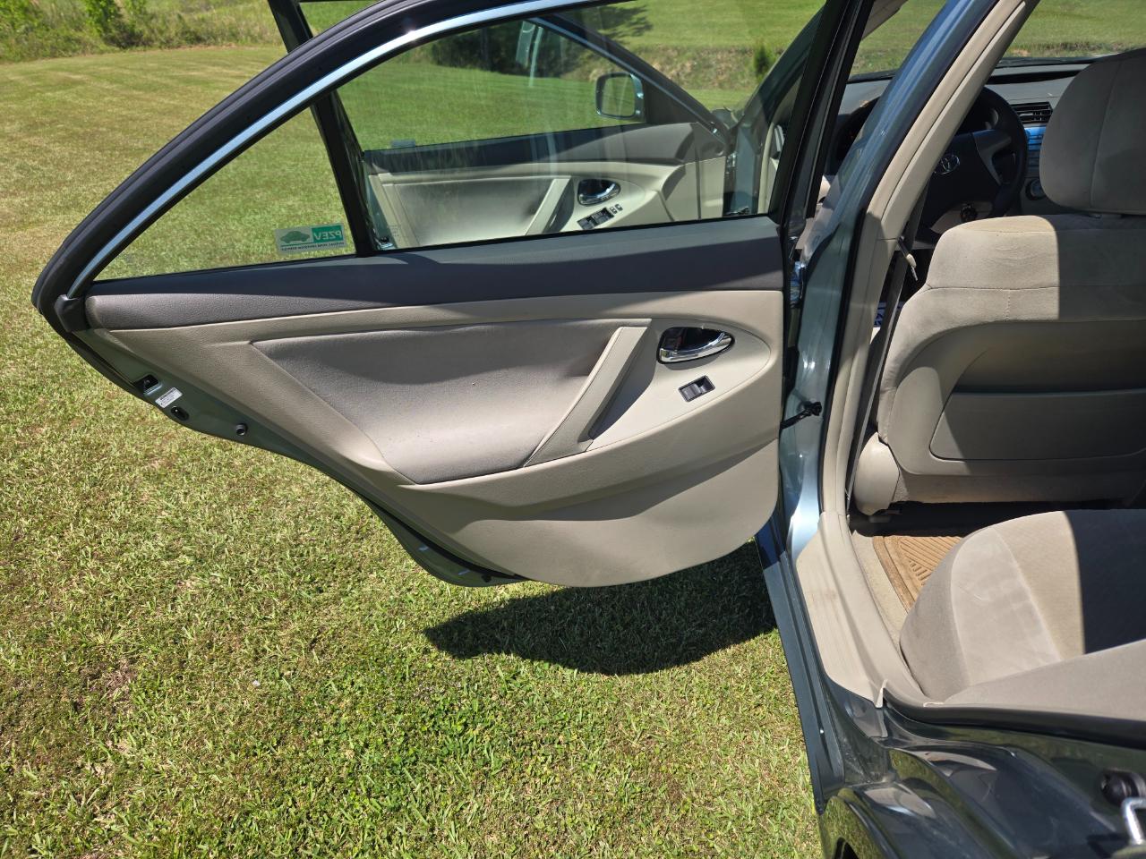 Toyota Camry LE 2009