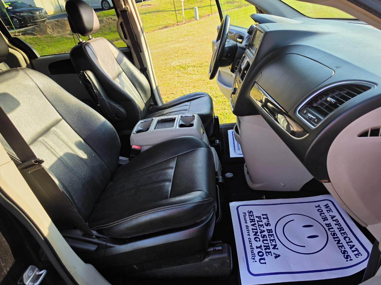 Chrysler Town & Country Touring 2016