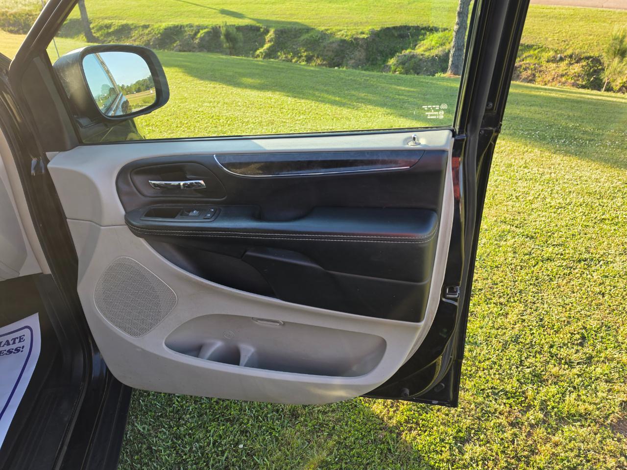 Chrysler Town & Country Touring 2016