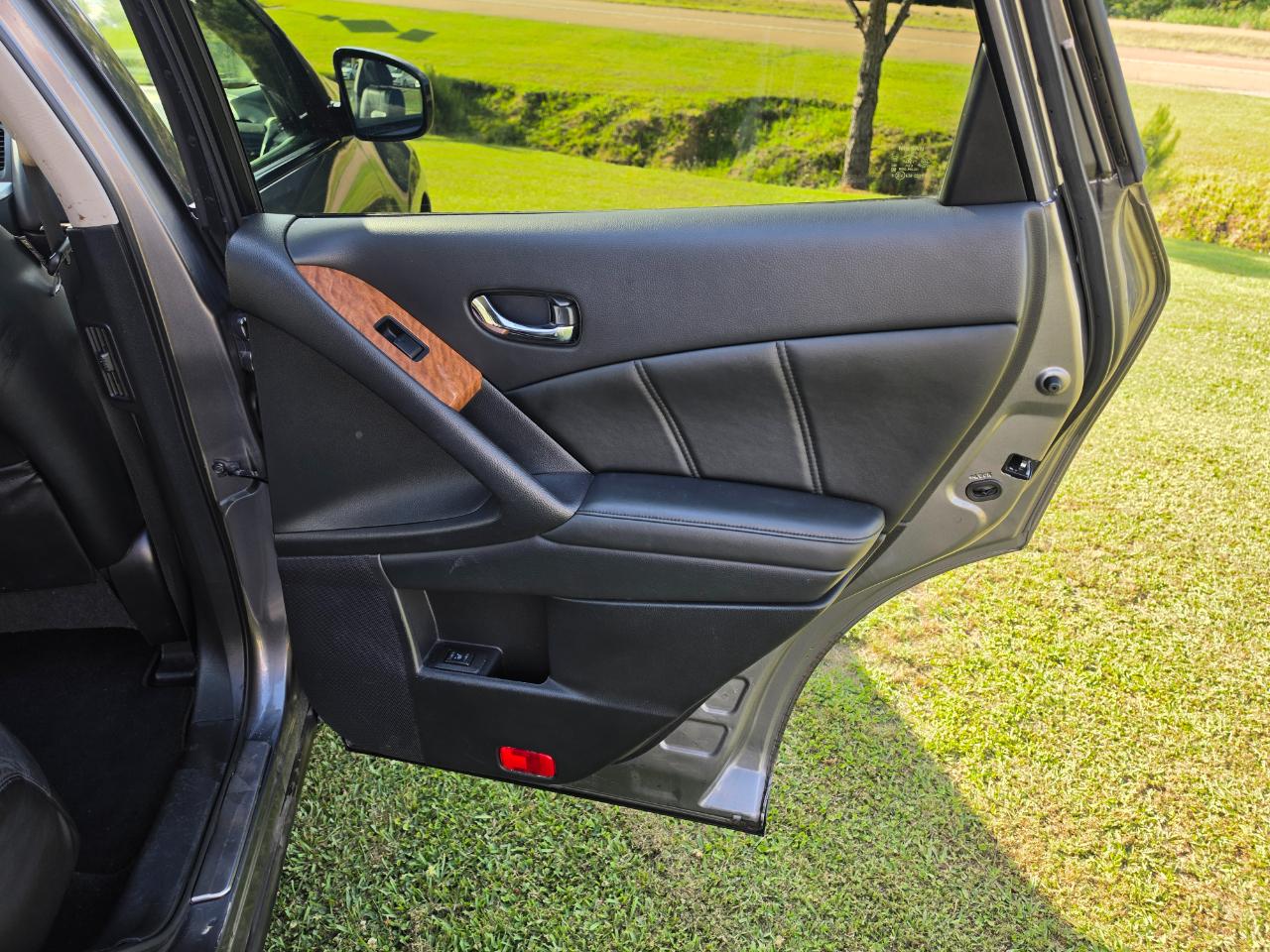 Nissan Murano Platinum FWD 2013