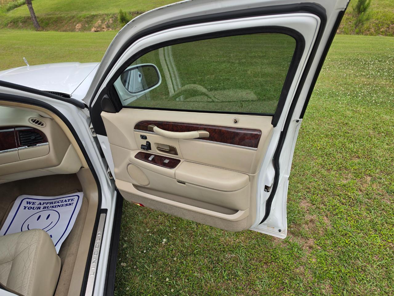 Lincoln Town Car Signature Limited 2009