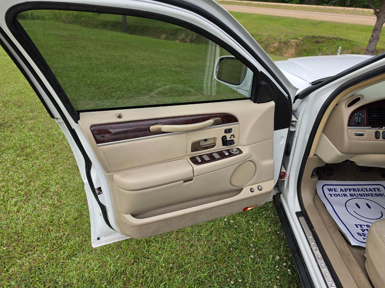 Lincoln Town Car Signature Limited 2009