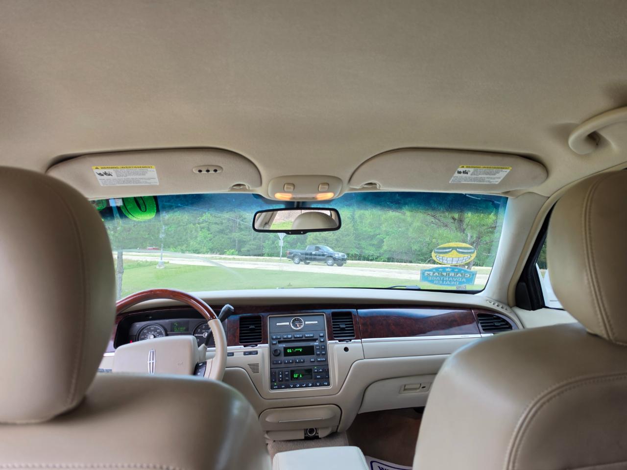 Lincoln Town Car Signature Limited 2009