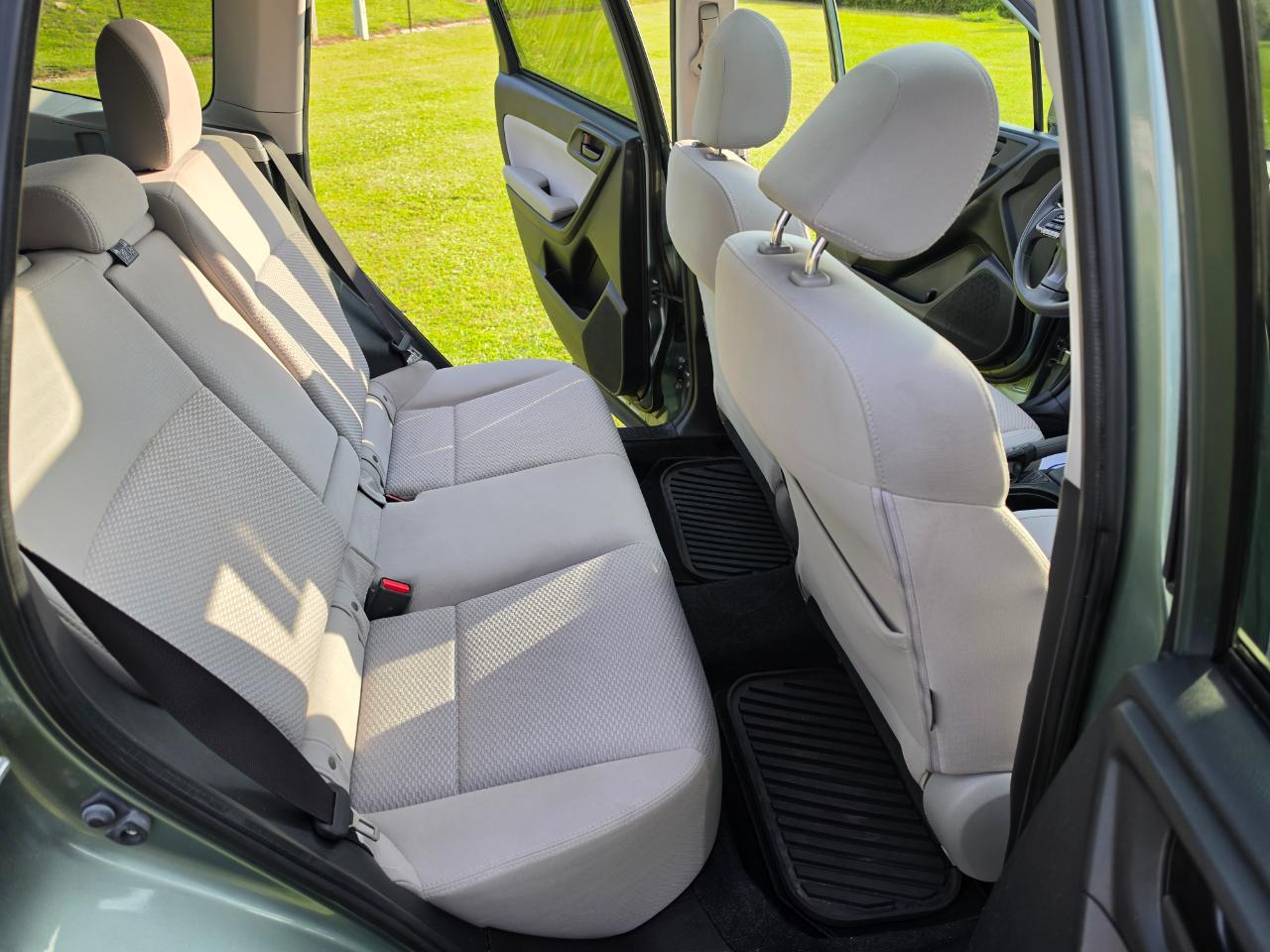 Subaru Forester 2.5i Premium PZEV CVT 2016