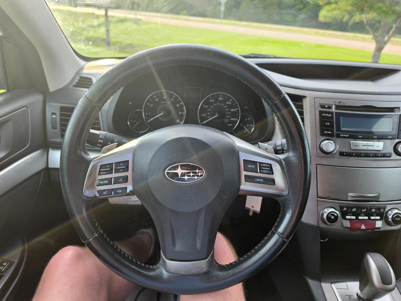 Subaru Outback 2.5i Premium 2012