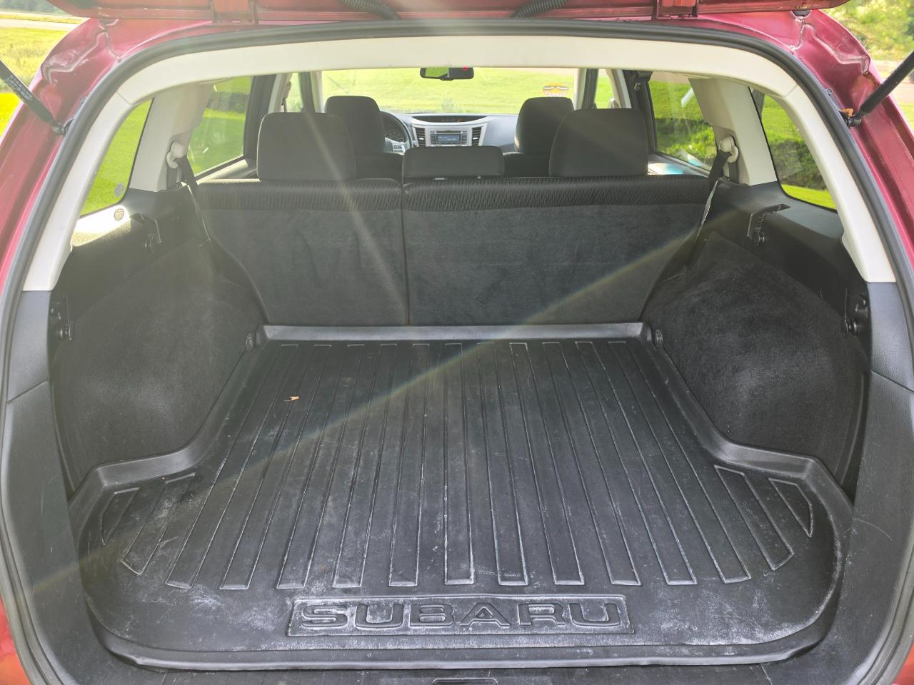 Subaru Outback 2.5i Premium 2012