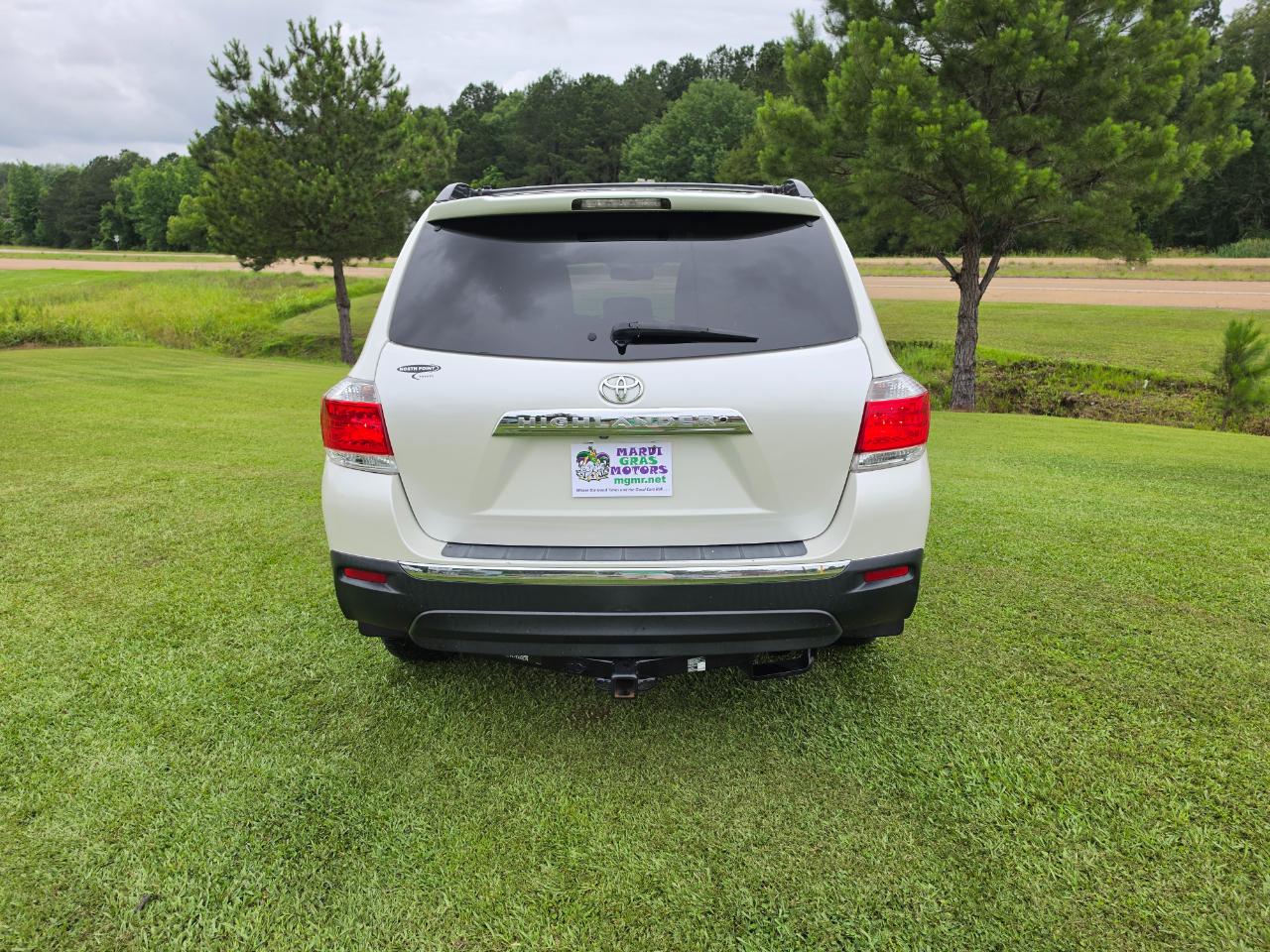 Toyota Highlander SE FWD V6 2013