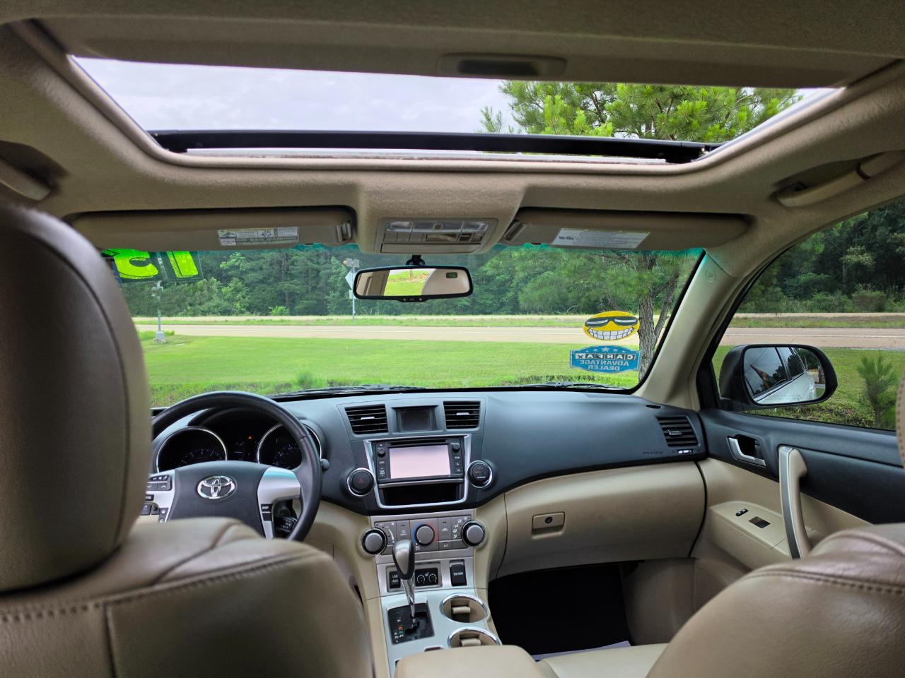 Toyota Highlander SE FWD V6 2013