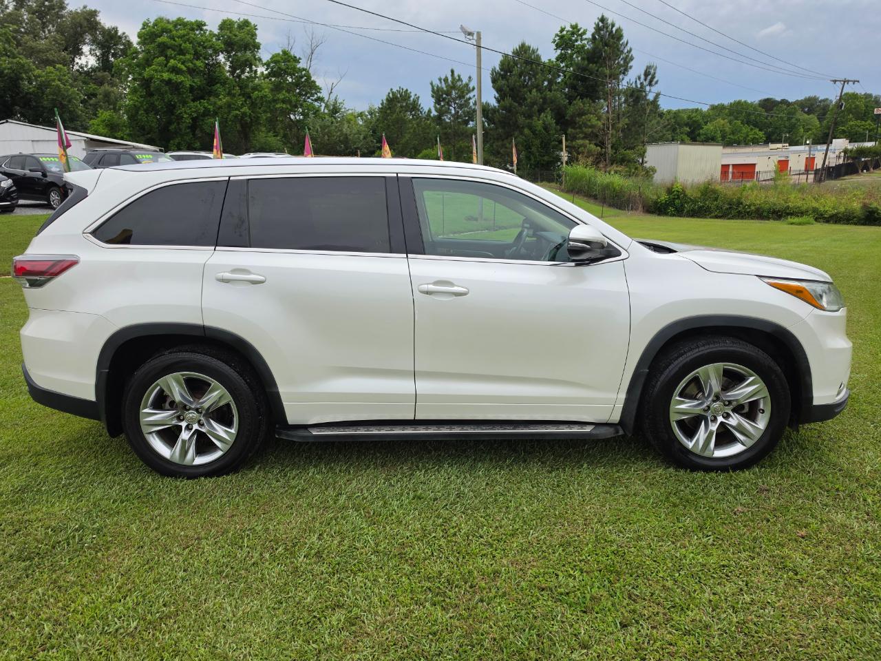 Toyota Highlander Limited FWD V6 2014
