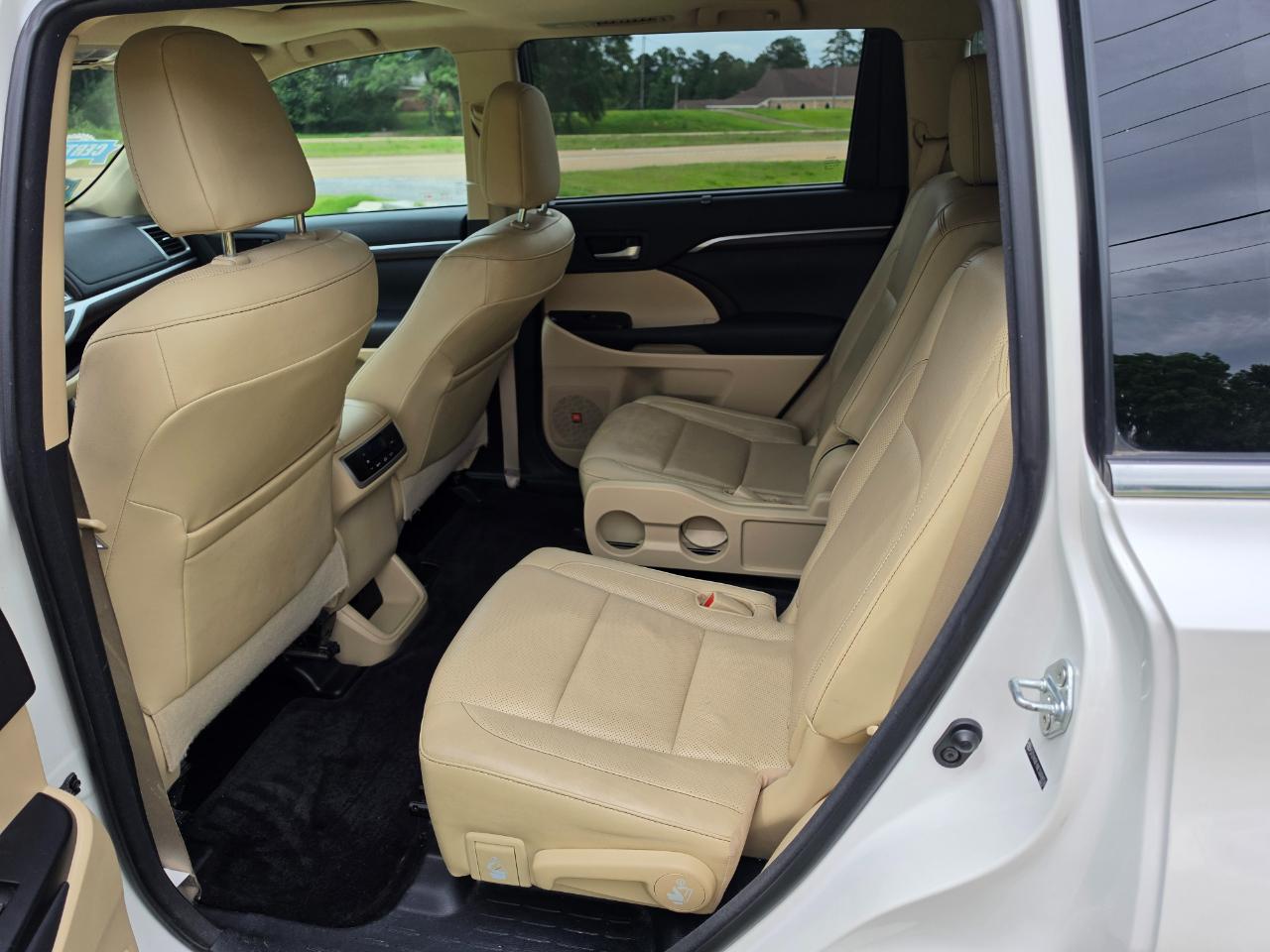 Toyota Highlander Limited FWD V6 2014