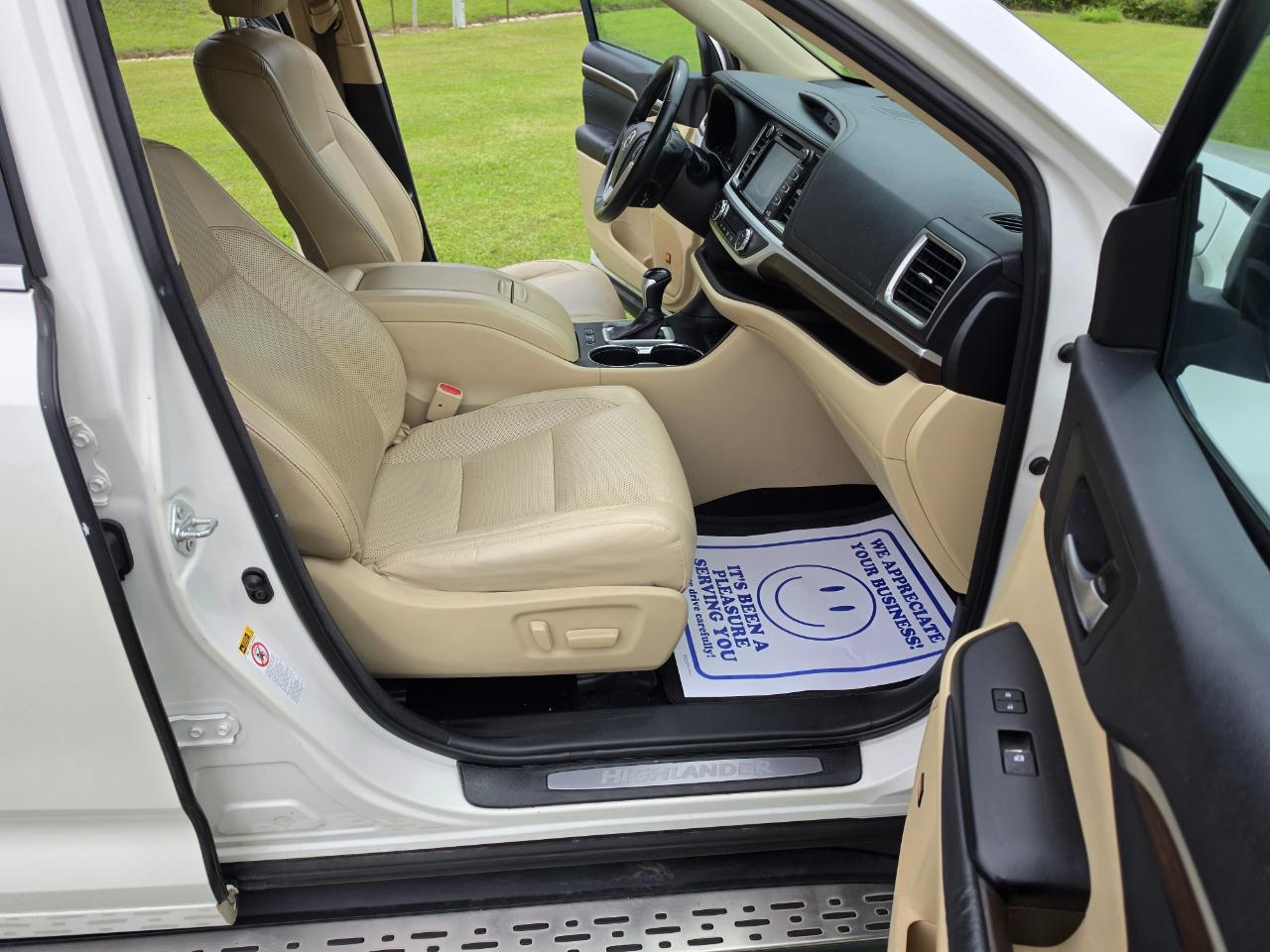 Toyota Highlander Limited FWD V6 2014