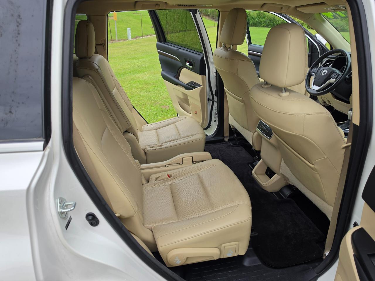 Toyota Highlander Limited FWD V6 2014