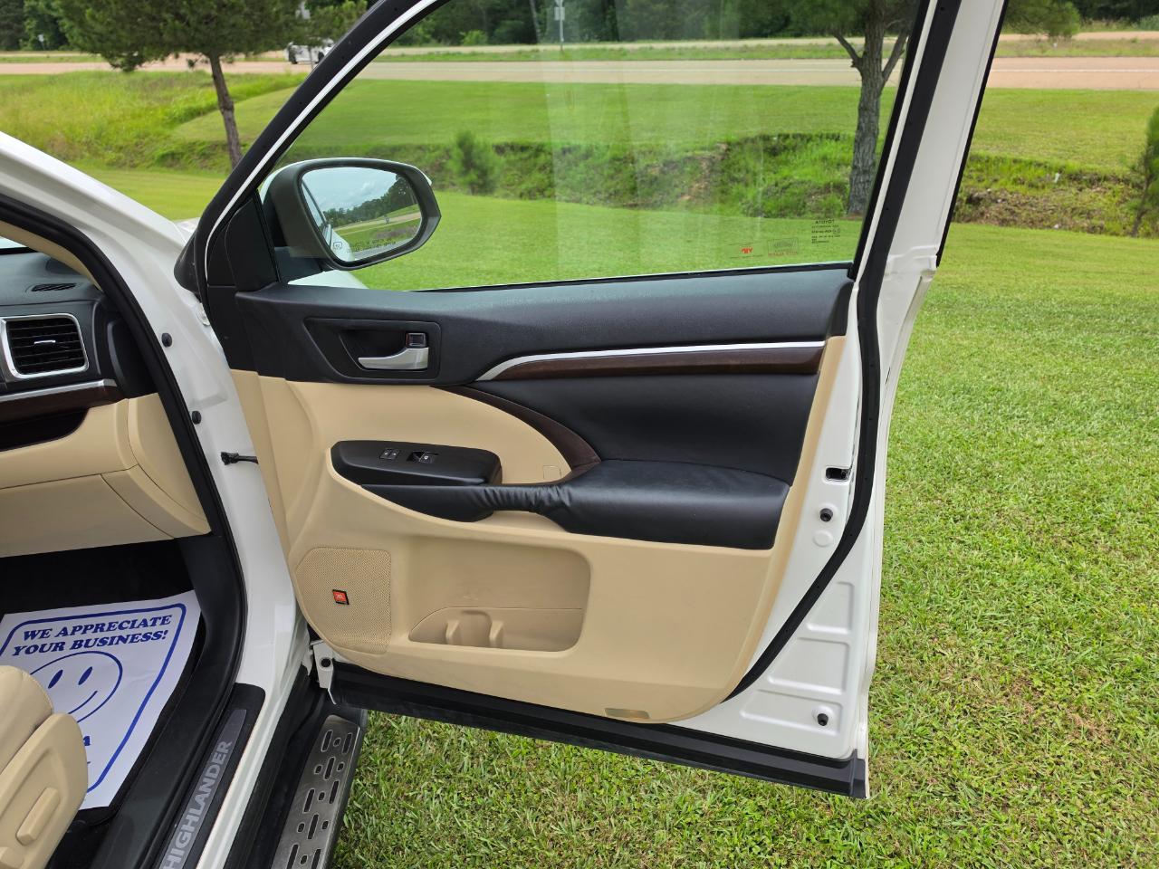 Toyota Highlander Limited FWD V6 2014
