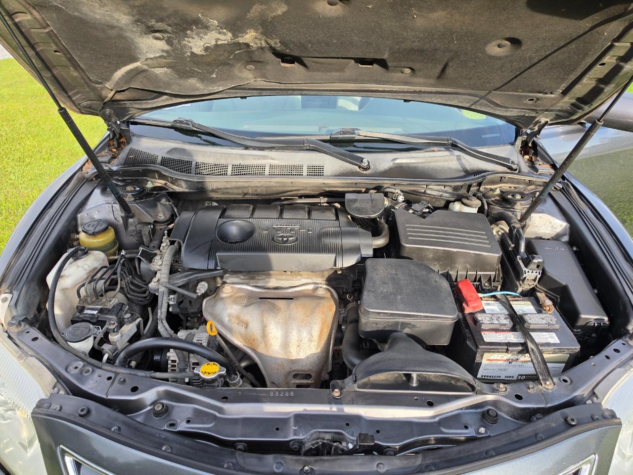 Toyota Camry Base 6-Spd AT 2011