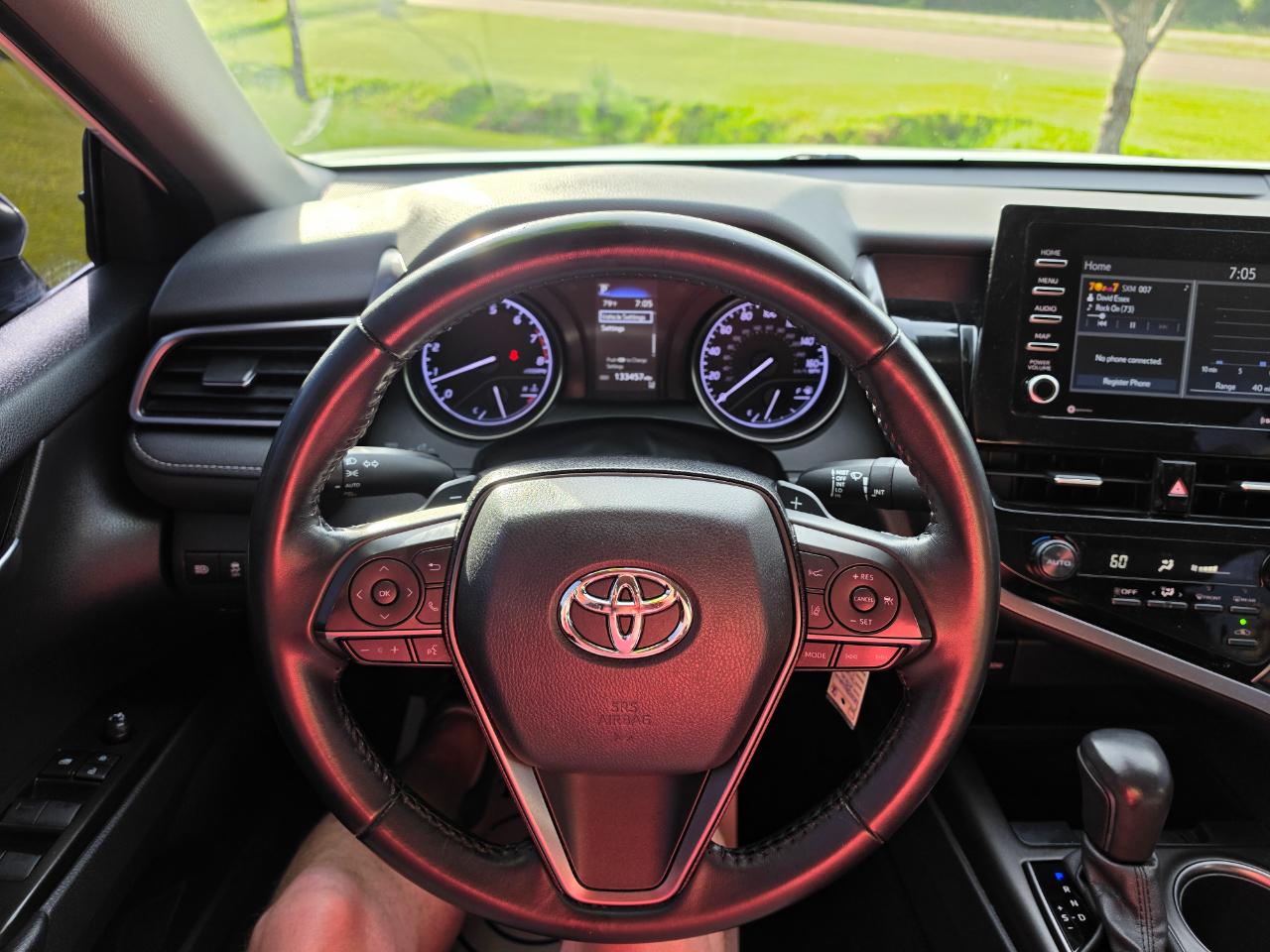Toyota Camry SE 2021