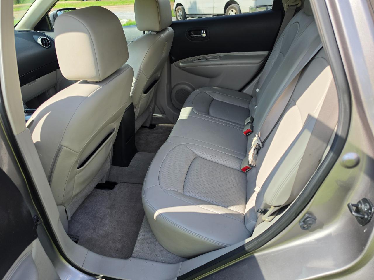 Nissan Rogue SL 2011