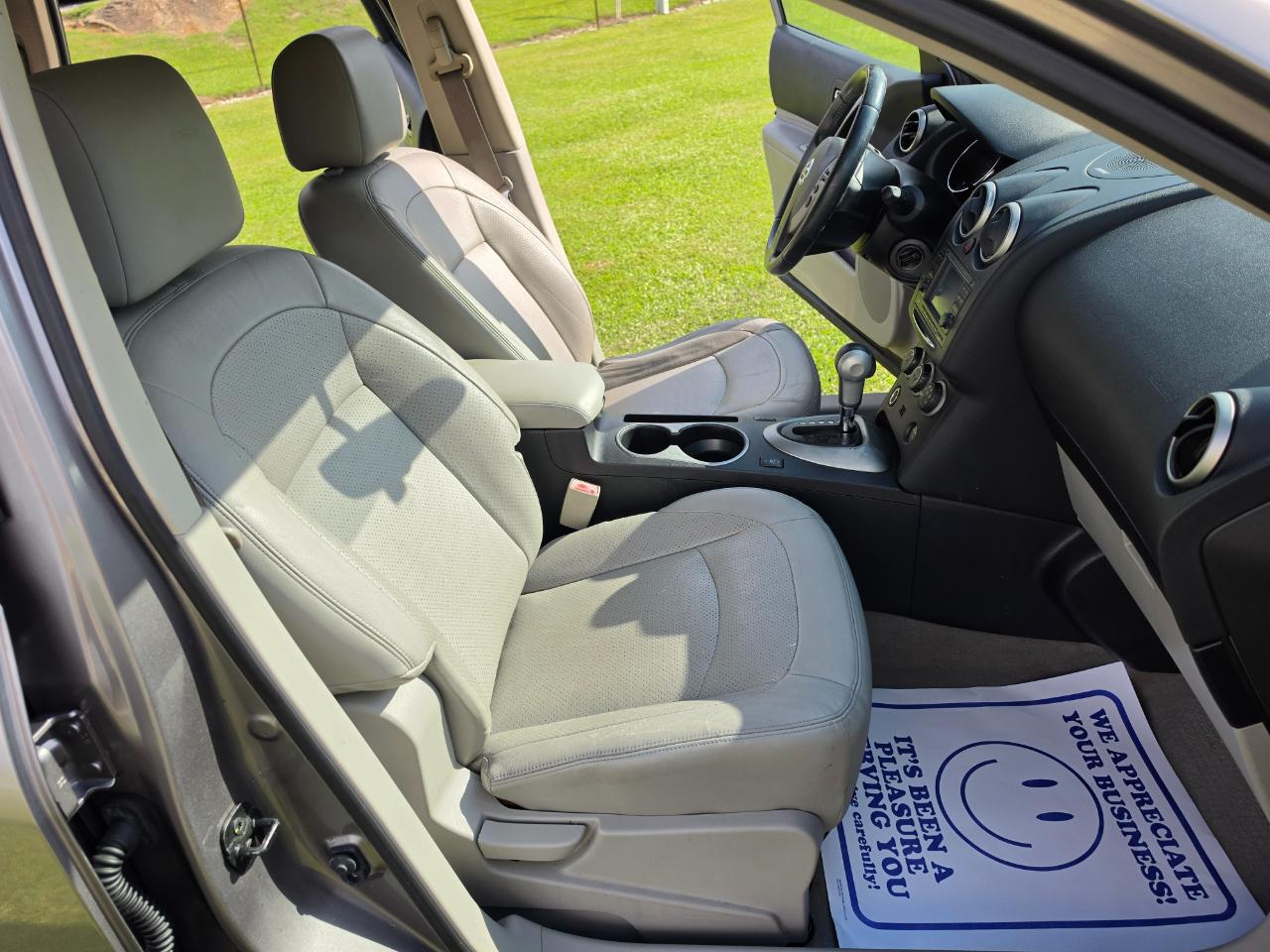 Nissan Rogue SL 2011