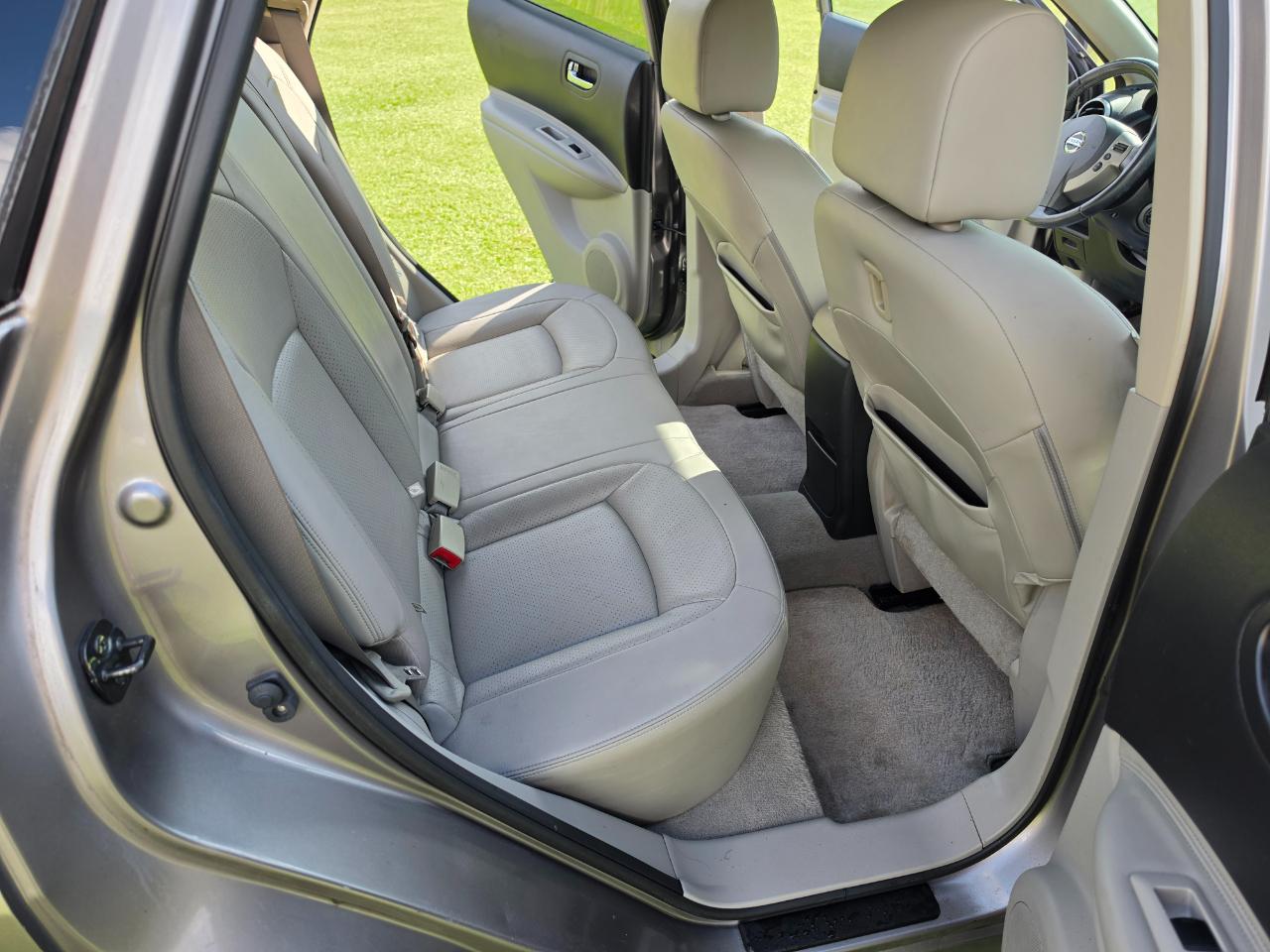 Nissan Rogue SL 2011