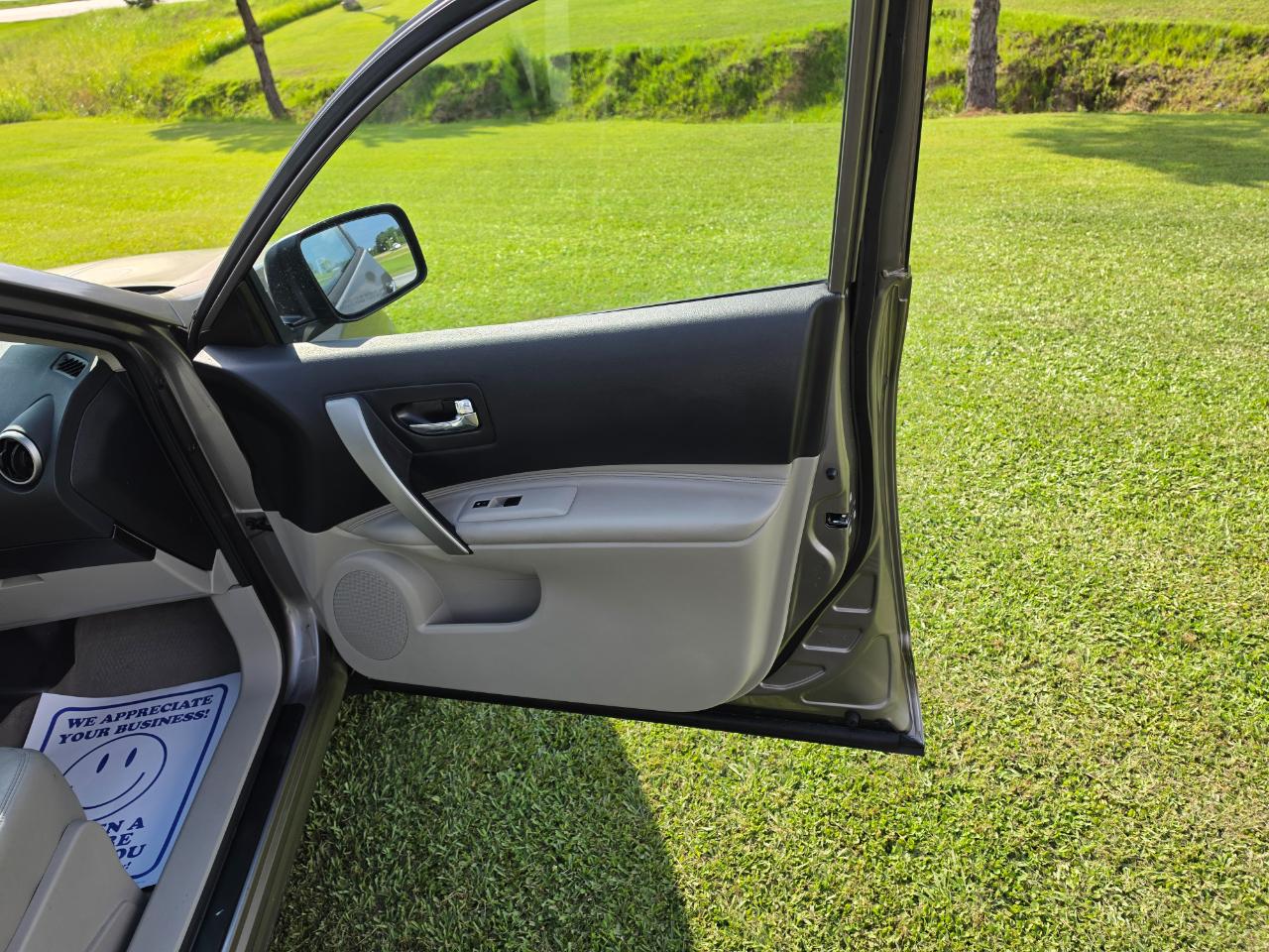 Nissan Rogue SL 2011