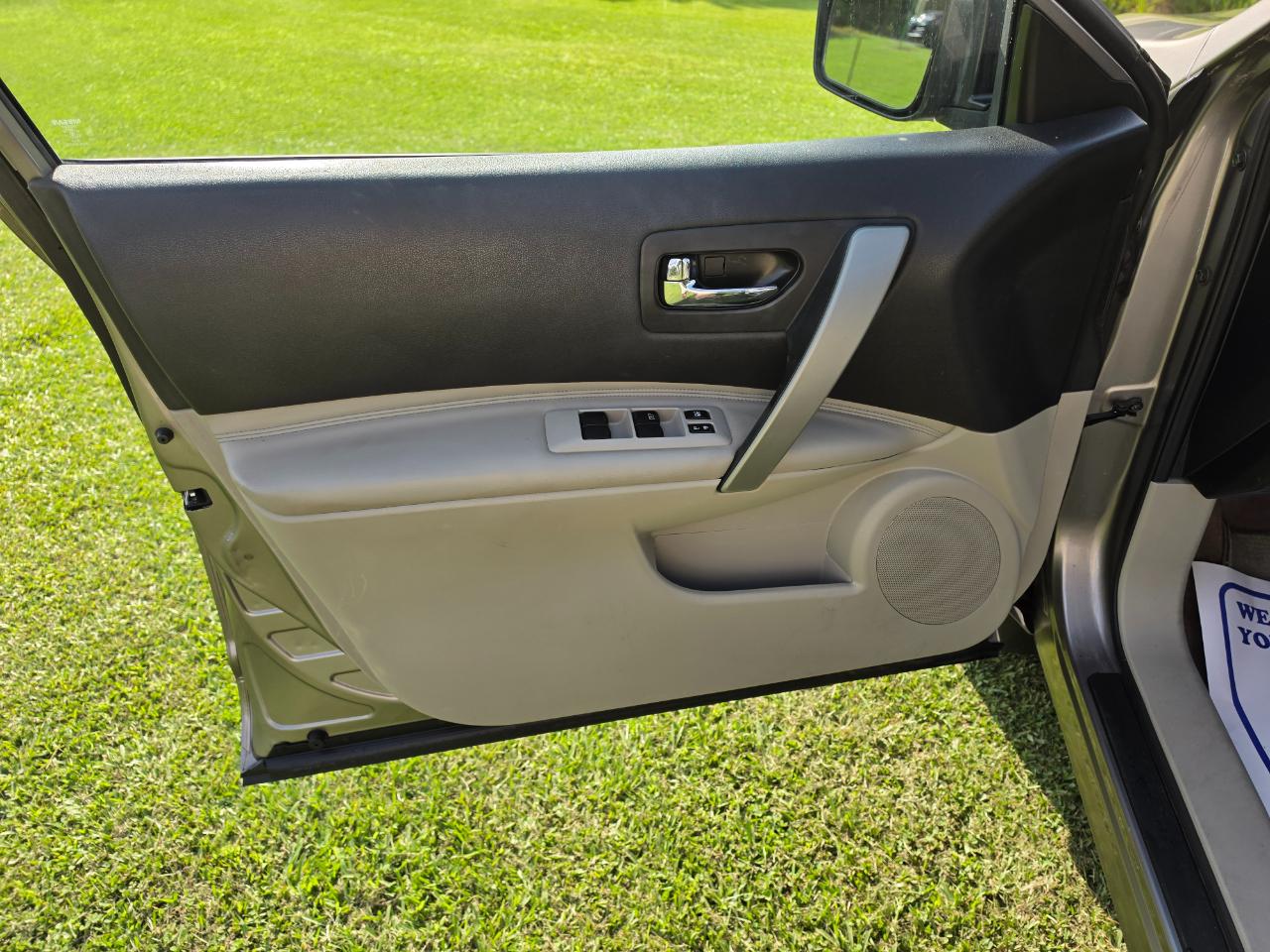 Nissan Rogue SL 2011