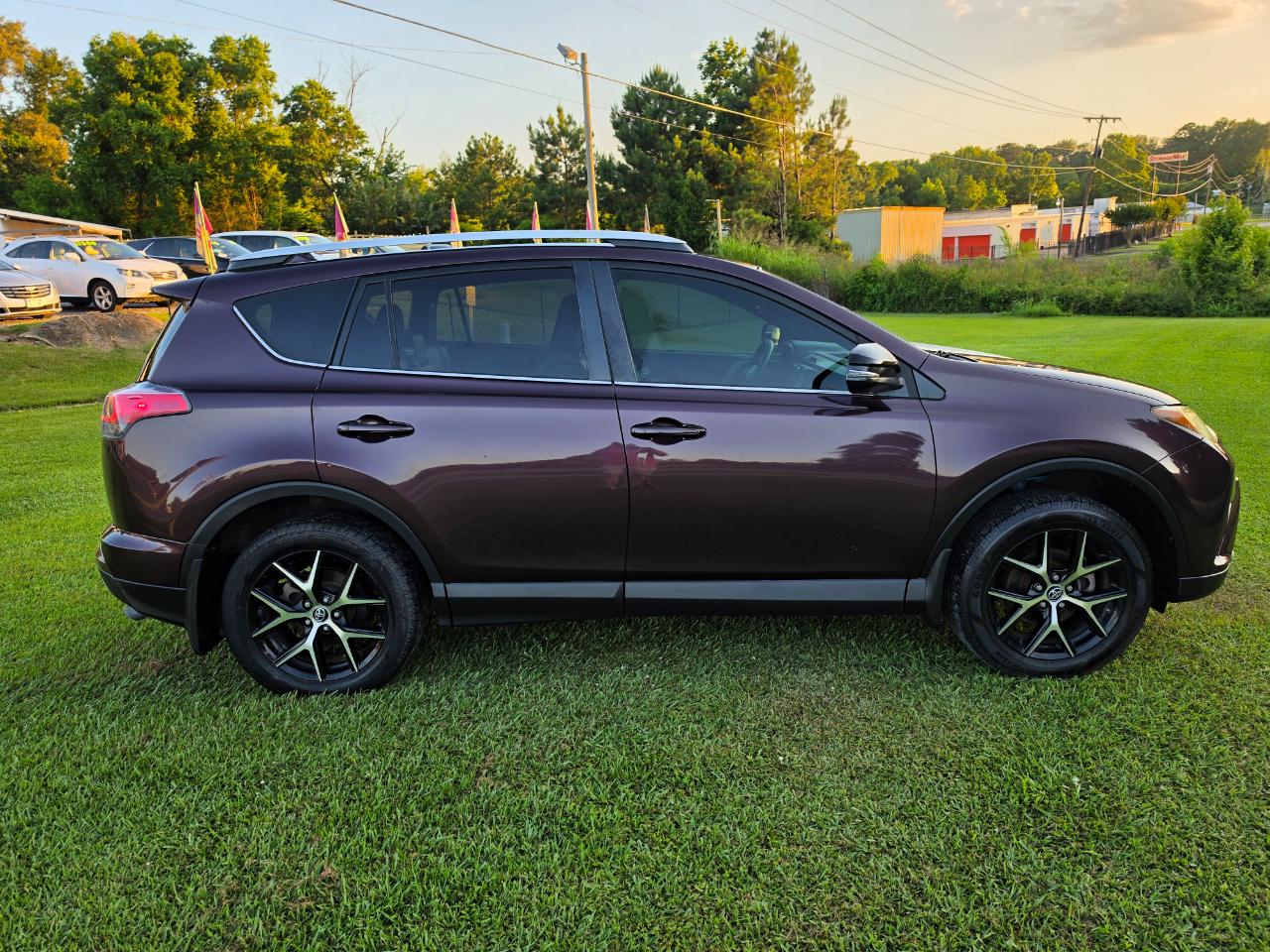 Toyota RAV4 SE 4WD 2016