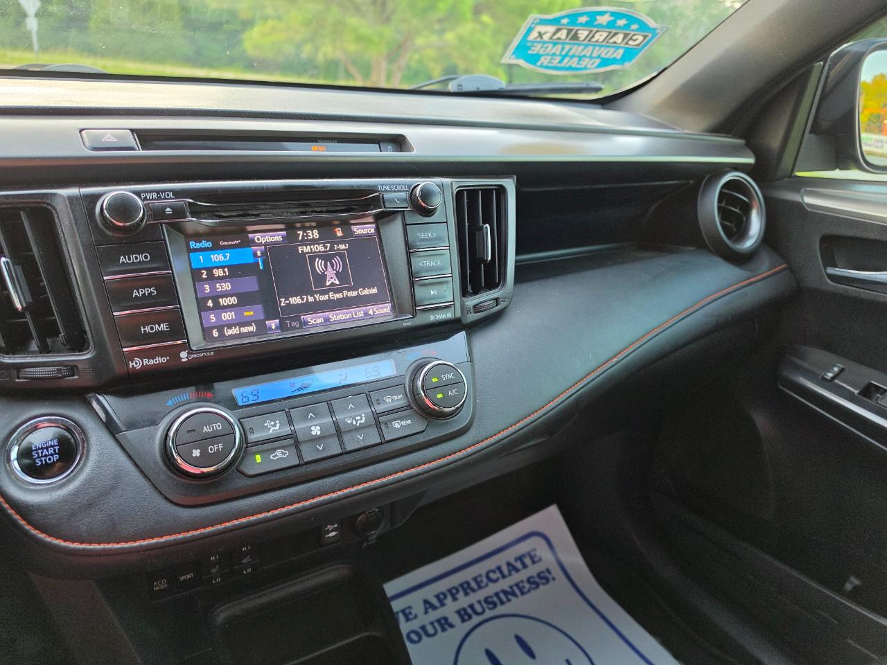 Toyota RAV4 SE 4WD 2016