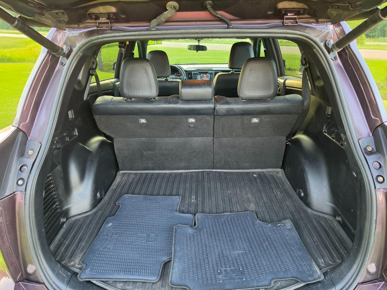 Toyota RAV4 SE 4WD 2016