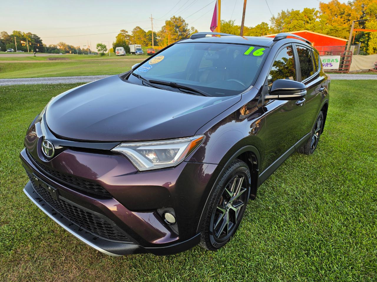 Toyota RAV4 SE 4WD 2016