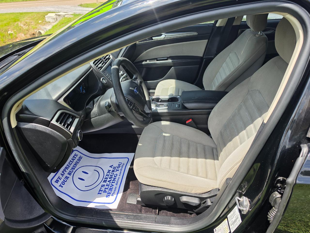 Ford Fusion S 2017