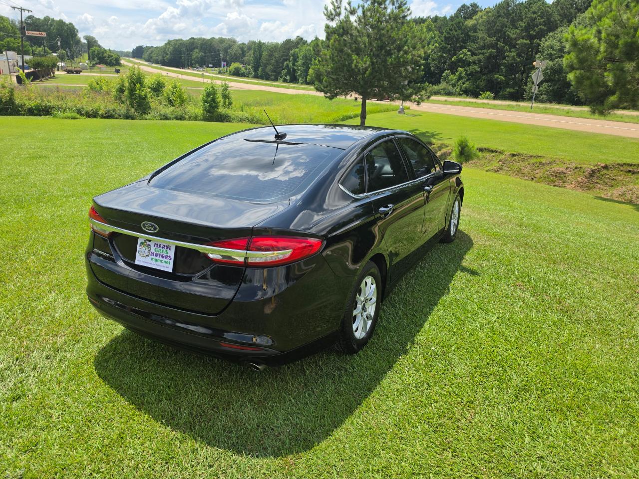 Ford Fusion S 2017