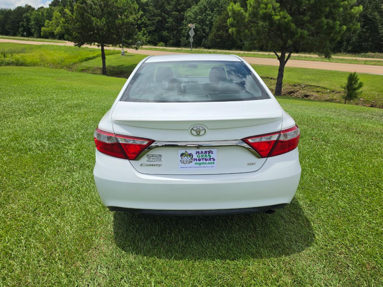 Toyota Camry SE 2015