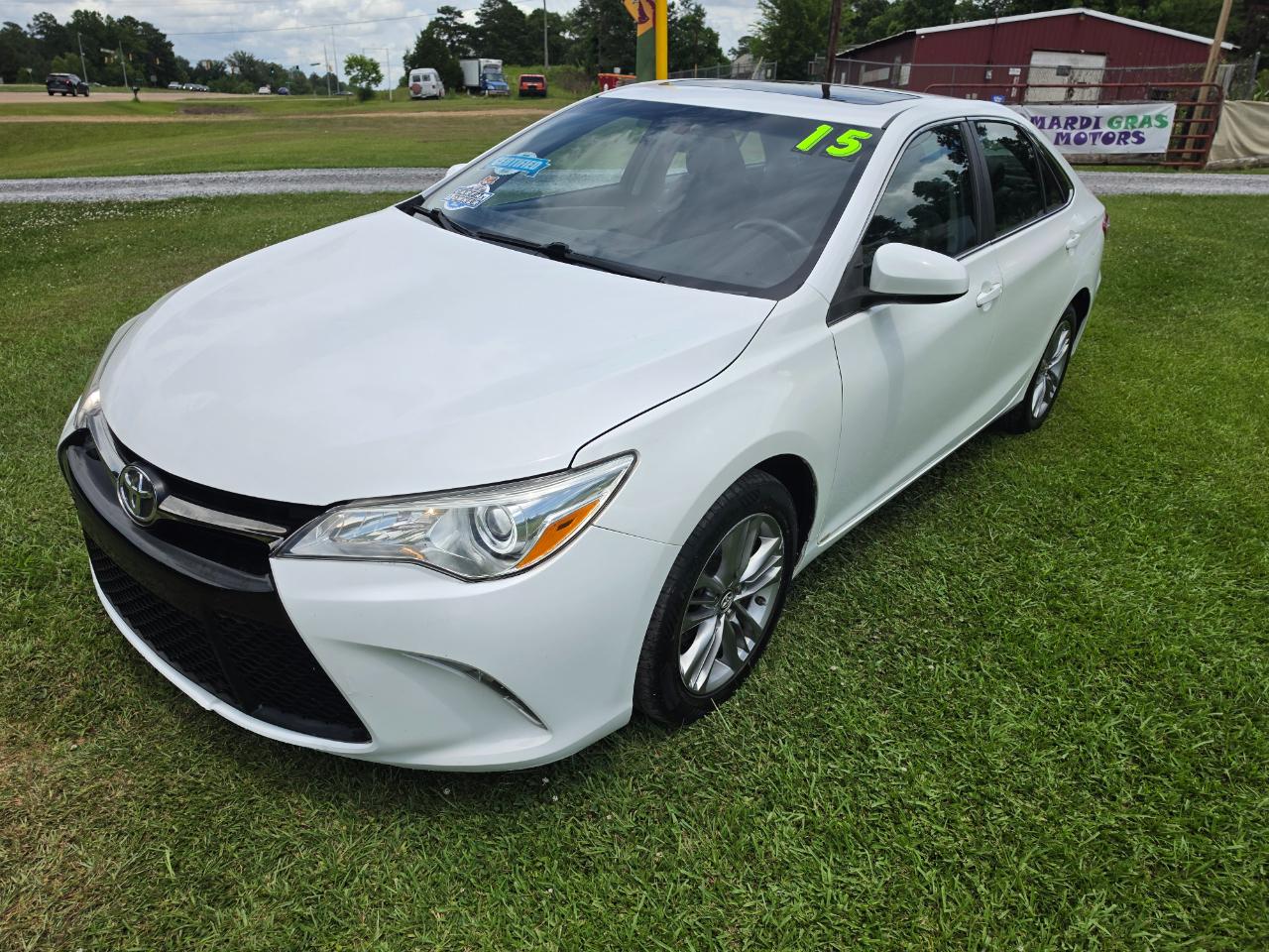 Toyota Camry SE 2015