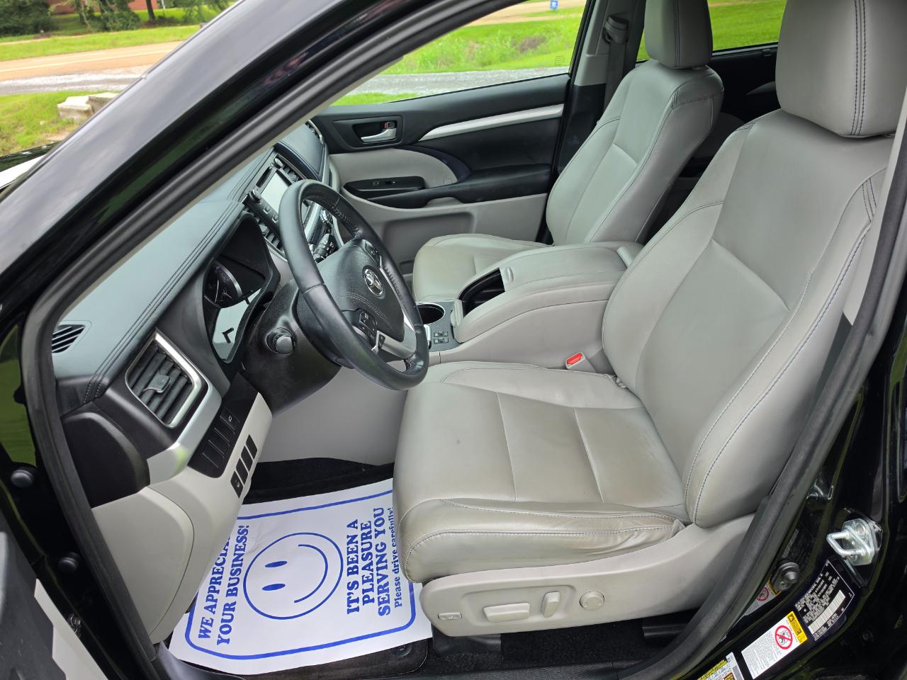 Toyota Highlander XLE AWD V6 2016