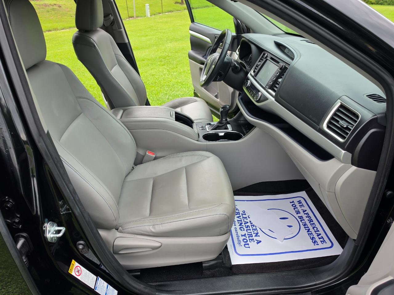 Toyota Highlander XLE AWD V6 2016