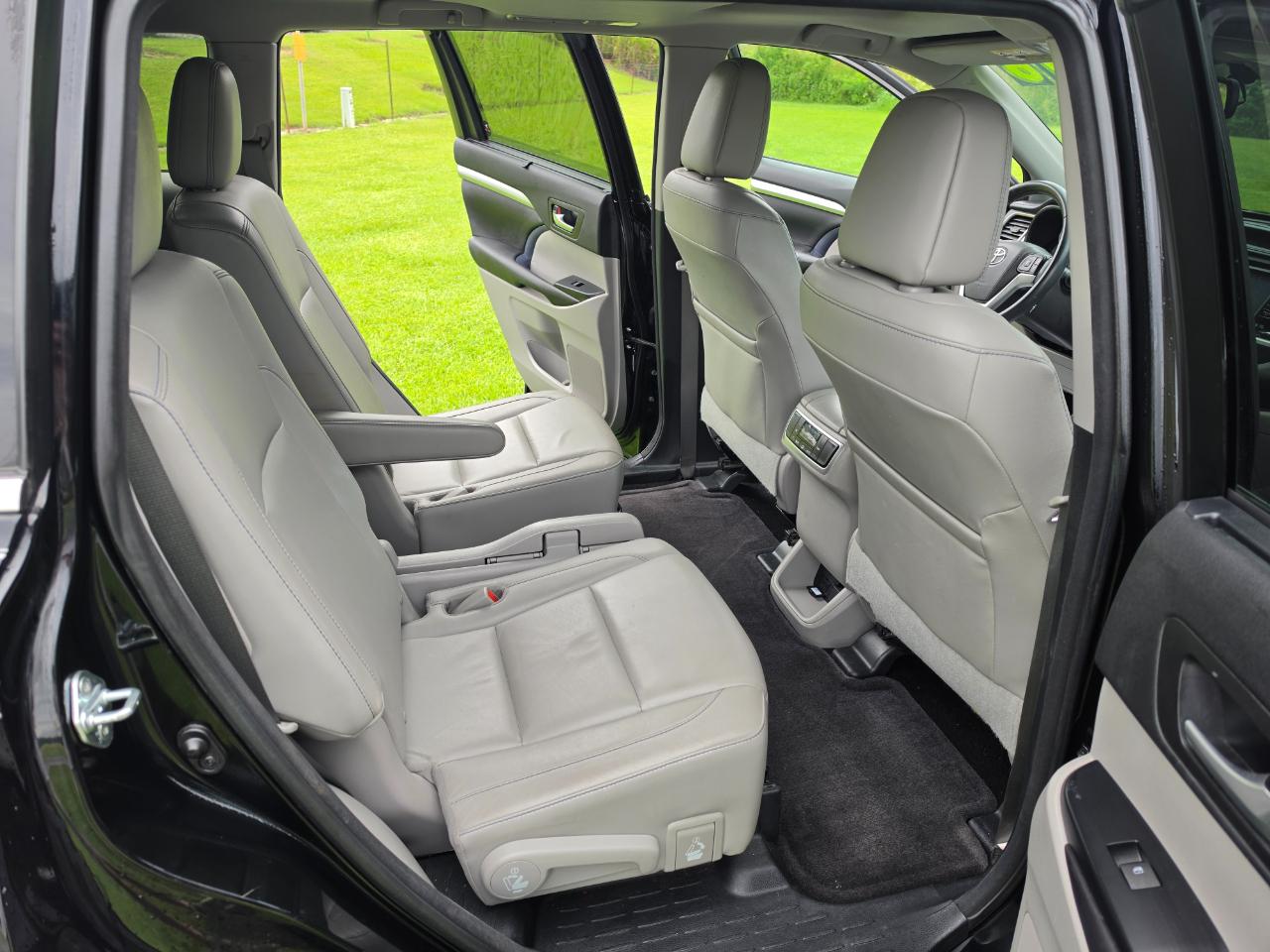 Toyota Highlander XLE AWD V6 2016