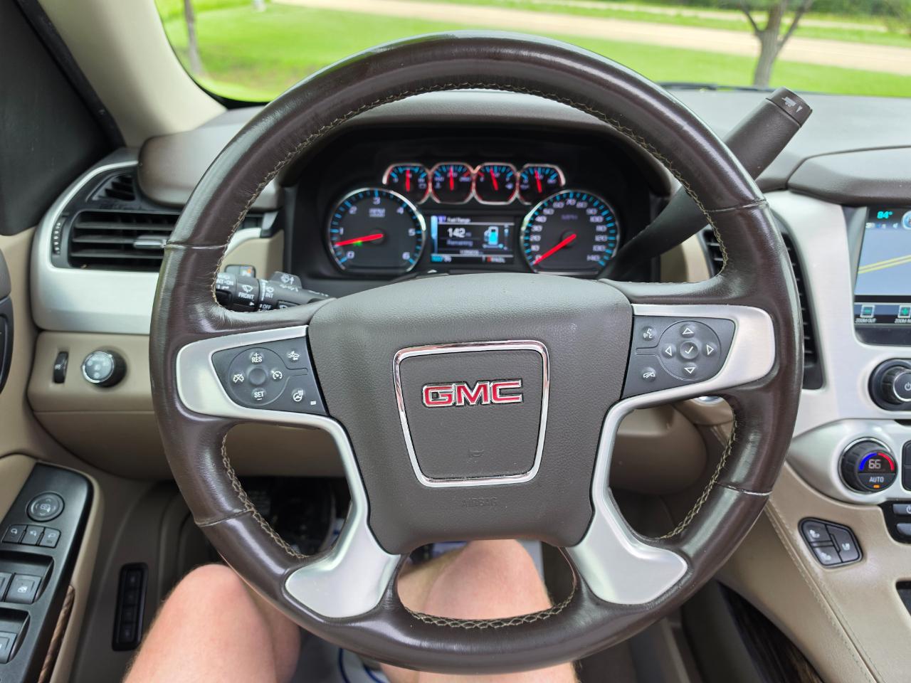 GMC Yukon SLT 2WD 2020