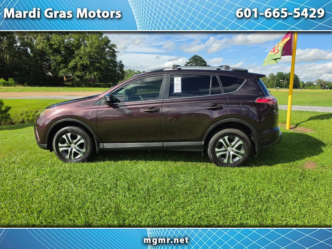 Toyota RAV4 LE FWD 2018