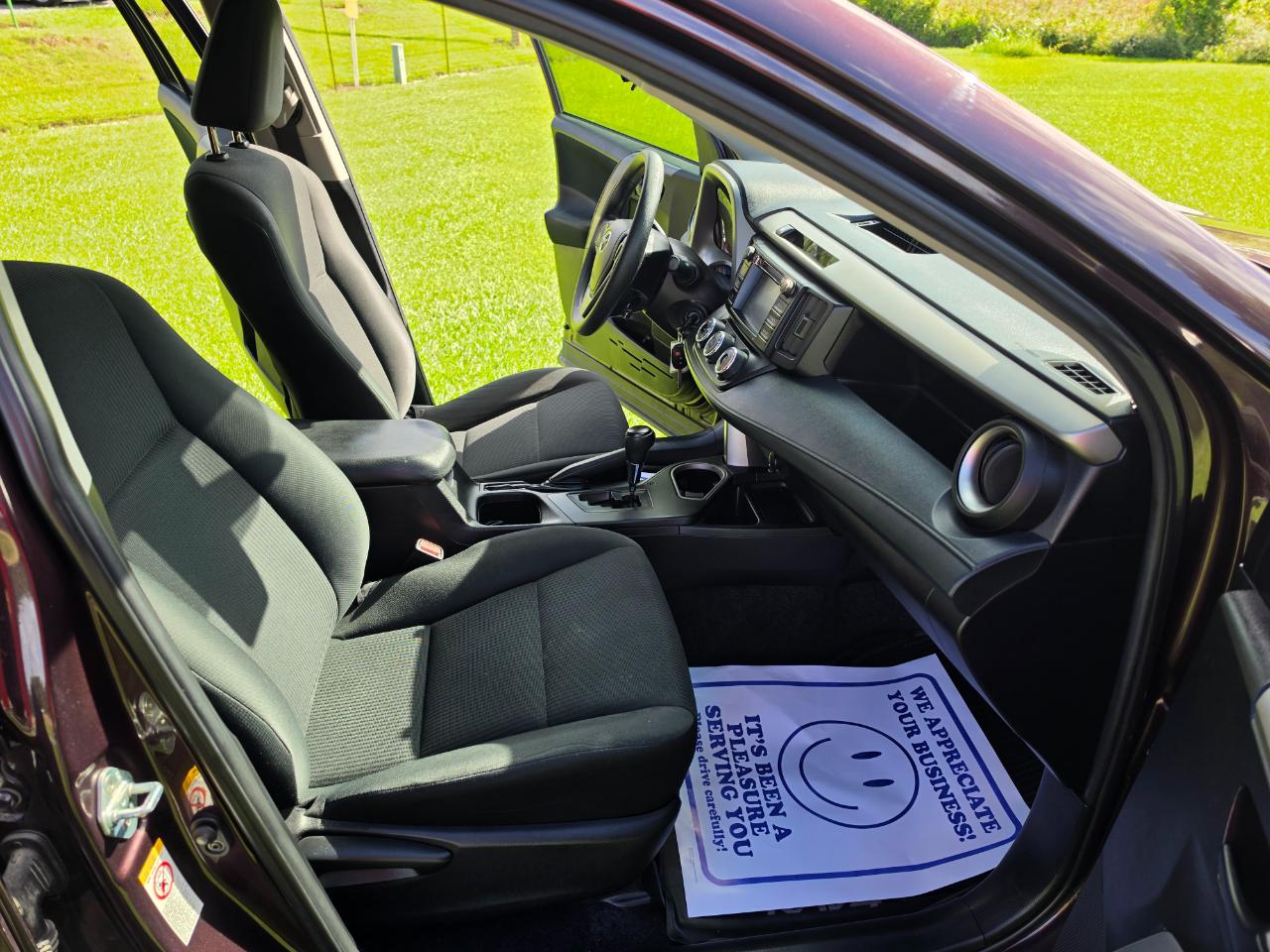 Toyota RAV4 LE FWD 2018