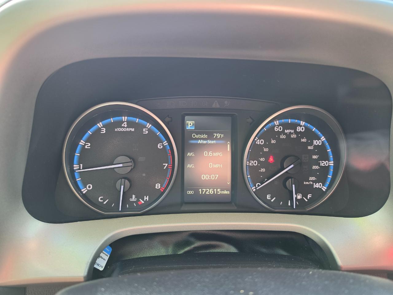 Toyota RAV4 LE FWD 2018
