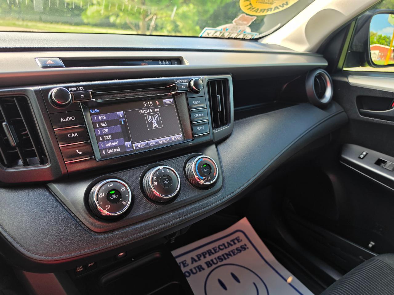Toyota RAV4 LE FWD 2018