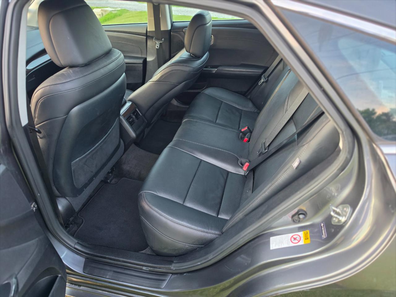 Toyota Avalon XLE Touring 4D Sedan 2013