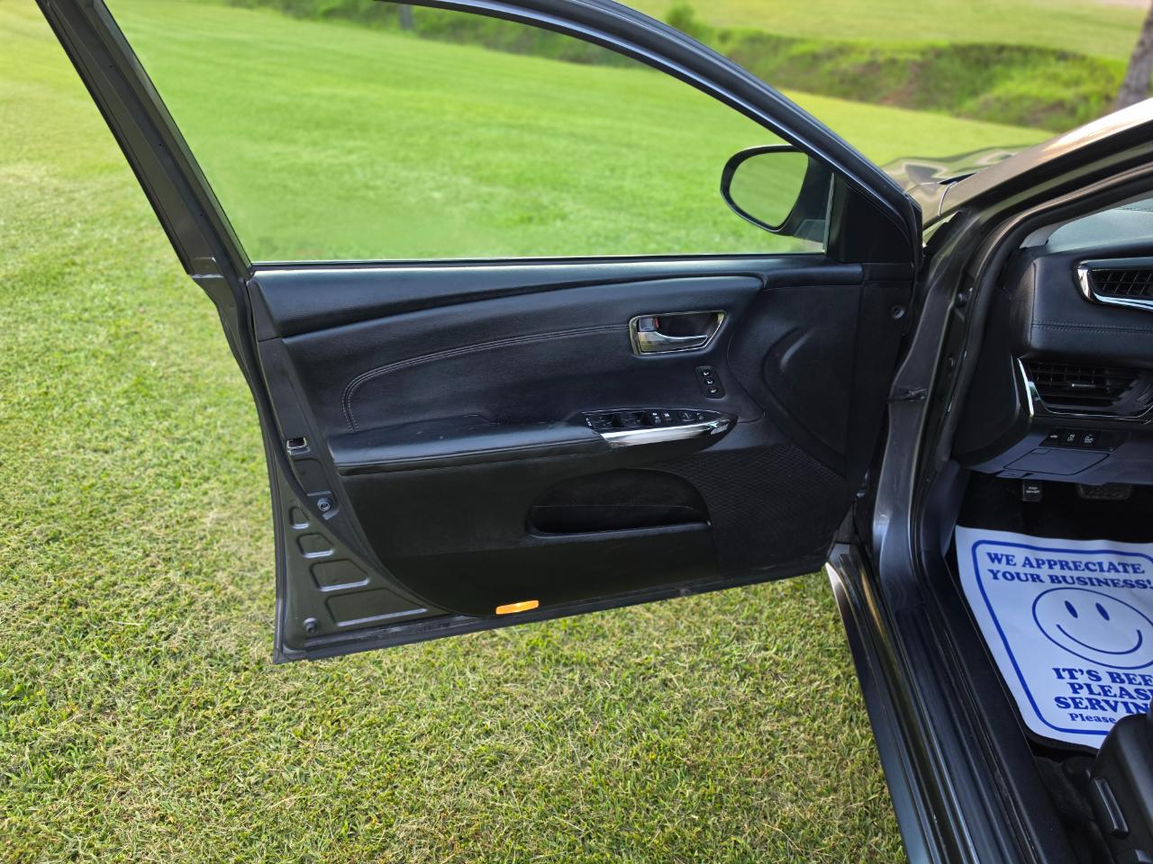 Toyota Avalon XLE Touring 4D Sedan 2013