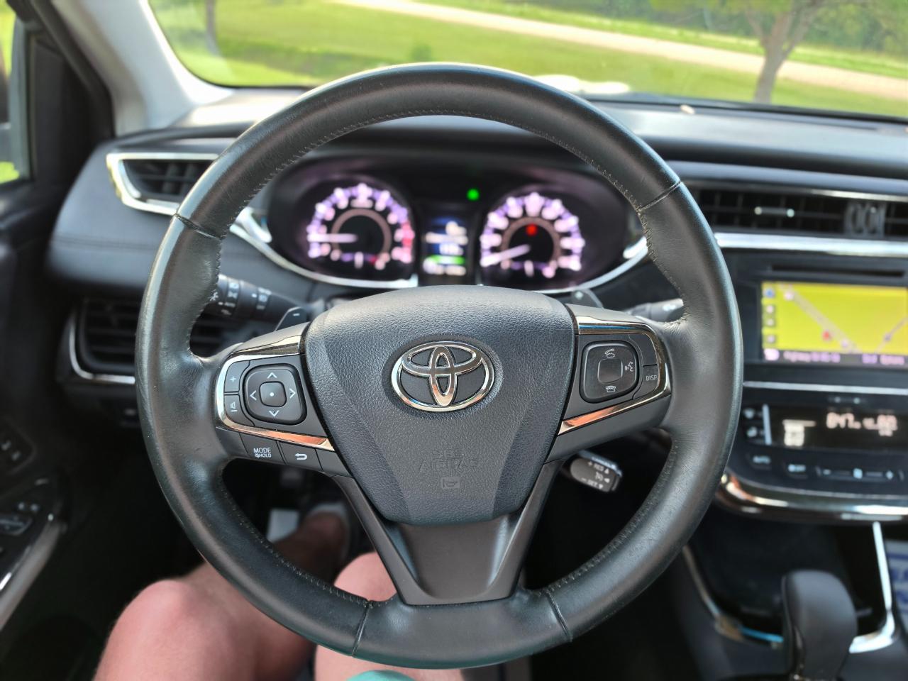 Toyota Avalon XLE Touring 4D Sedan 2013