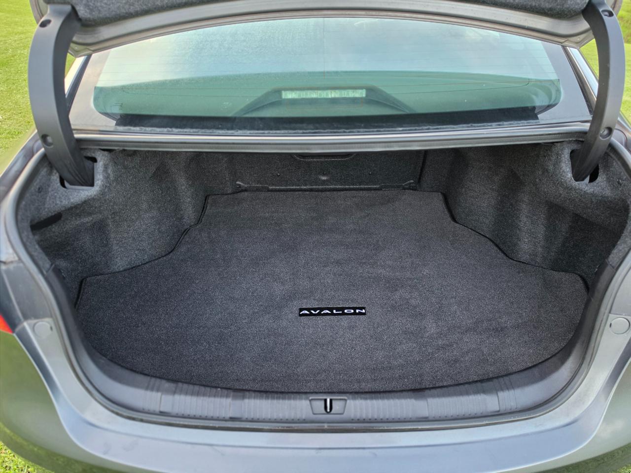 Toyota Avalon XLE Touring 4D Sedan 2013