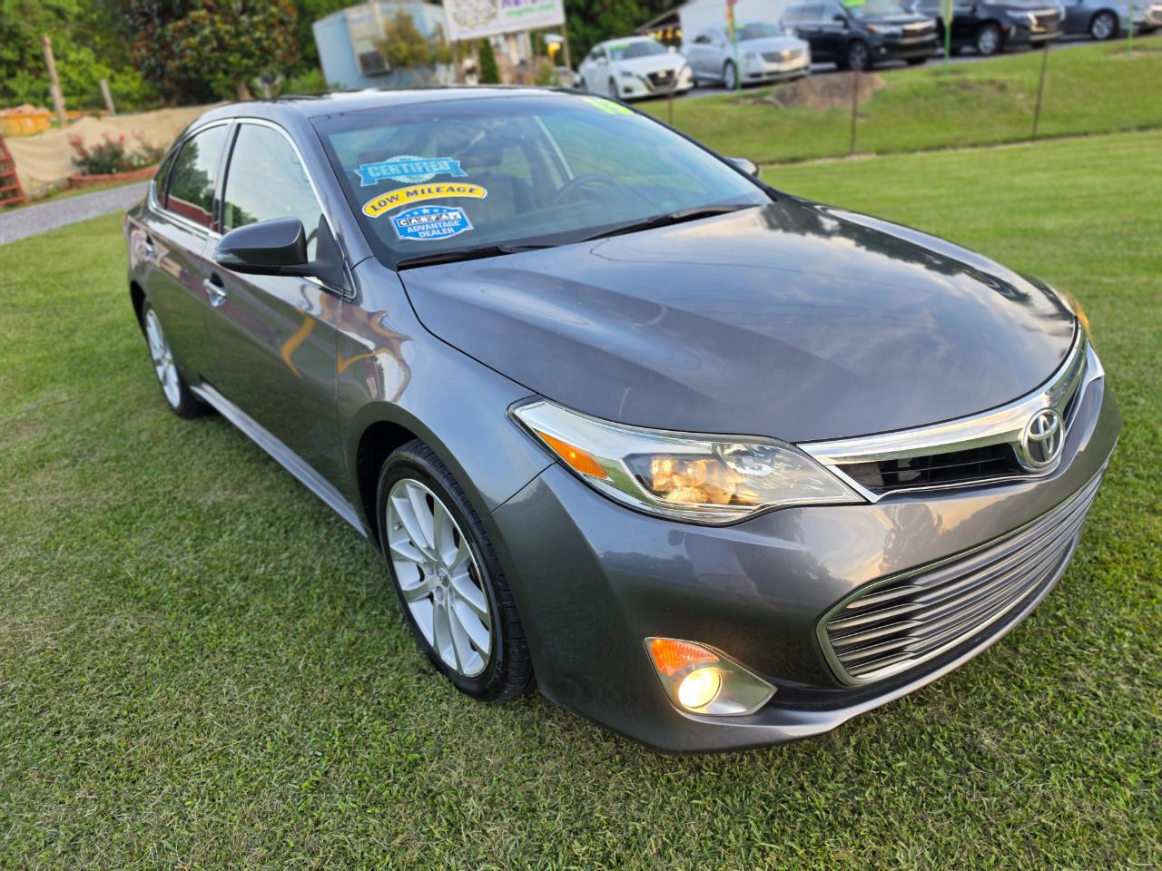 Toyota Avalon XLE Touring 4D Sedan 2013